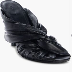 Givenchy show twist pointed toe pump